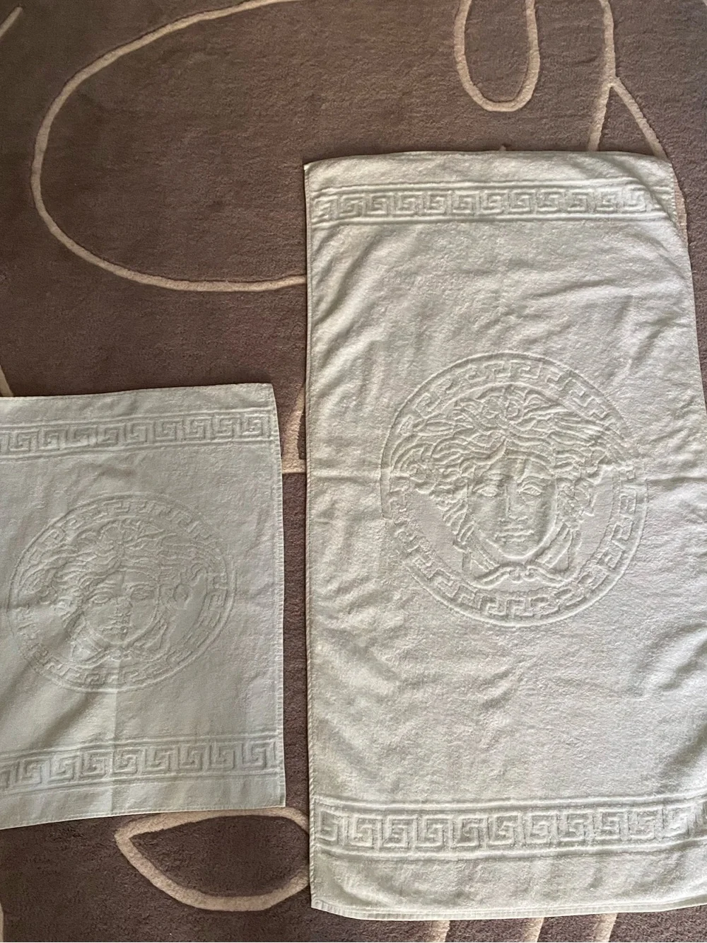 GIANNI VERSACE 2 VINTAGE TERRI TOWELS, LIGHT SEA FOAM COLOR, 41x21 and 21x16